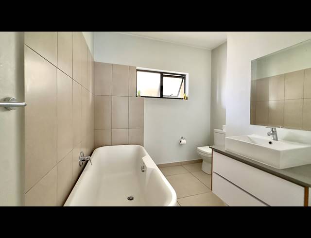 3 BEDROOM APARTMENT FOR SALE IN NORTH RIDING